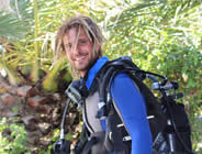 Plongée accompagnée par un moniteur diplômé...- Club de plongée A Madreperla - Corse -  Diving Corsica
